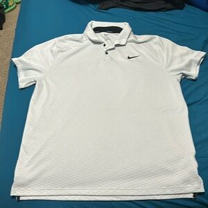 Mens Nike golf shirt size xl